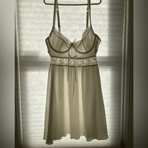 mid length lace teddy with floral accent and underwire bra, size small